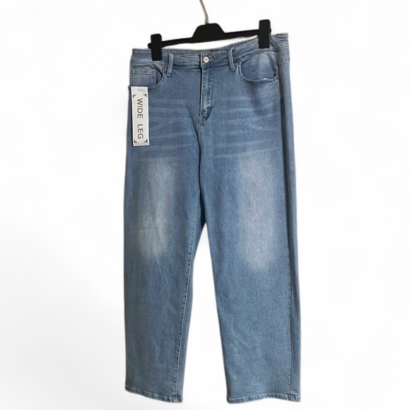 Sky Jeans Original Denim Sz 18 Stretchy Wide Leg Light Blue Comfort Wear - Picture 1 of 8